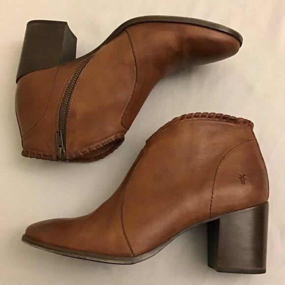 Frye 9 Nora Whipstitch Women’s Zip Ankle Boots Booties Cognac Brown Leather - Picture 9 of 12